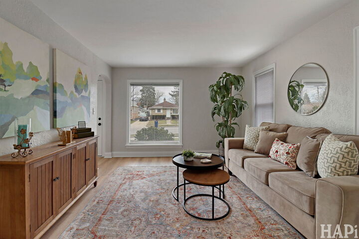 Property Photo: 610 S Fulton Avenue IL 60085