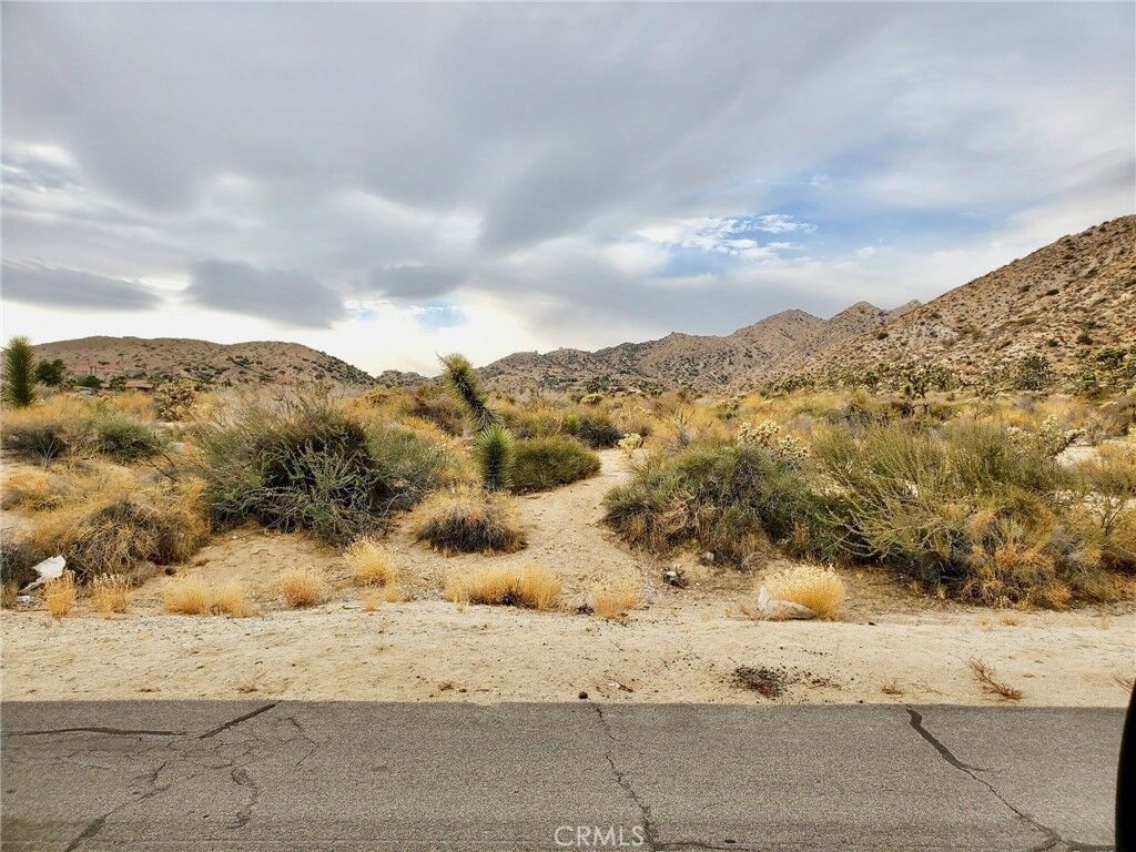 Property Photo:  585271 02-0000 Fairway Drive  CA 92284 