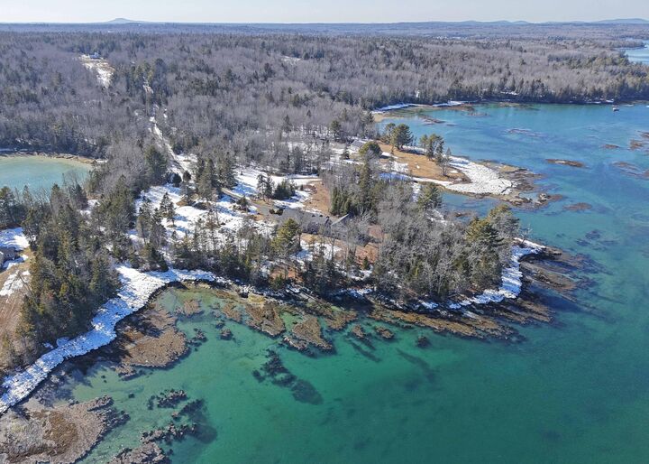 Property Photo: 84 Mosely Point Lane ME 04605