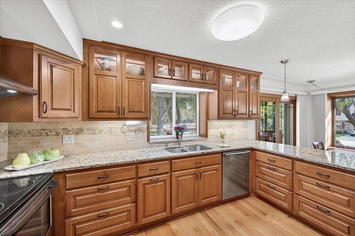 Property Photo:  8100 Wynnwood Road  MN 55427 