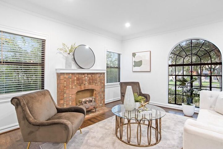 Property Photo:  1835 Cedar Crest Boulevard  TX 75203 