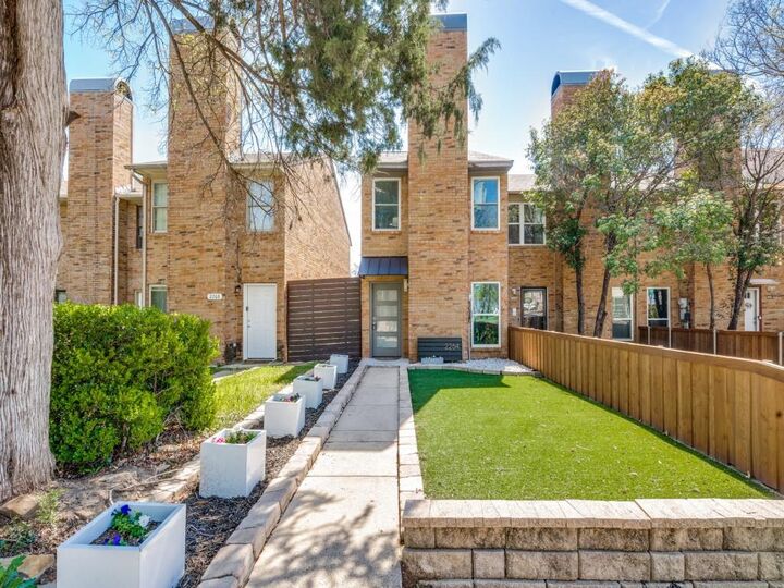 Property Photo:  2264 Colony Court  TX 75235 