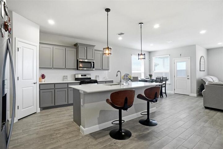 Property Photo:  14609 Antlia Drive  TX 76052 