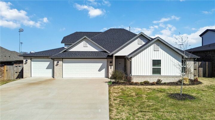 Property Photo:  108 Phyllis Farm Road  AR 72753 