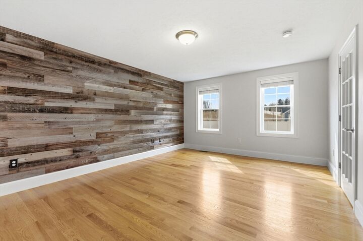 Property Photo:  21 Fieldstone Ln  MA 01862 