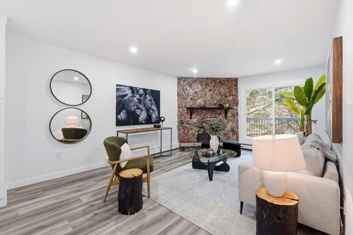 Property Photo: 1001 68 Avenue SW 306 AB T2V 4X1