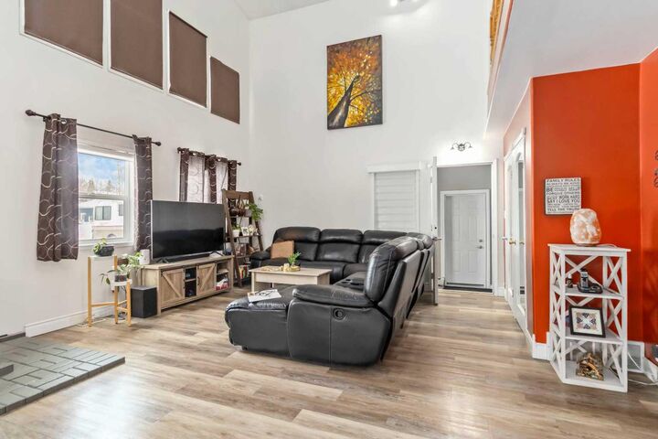 Property Photo: 54 Poplar Crescent AB T9H 0L2