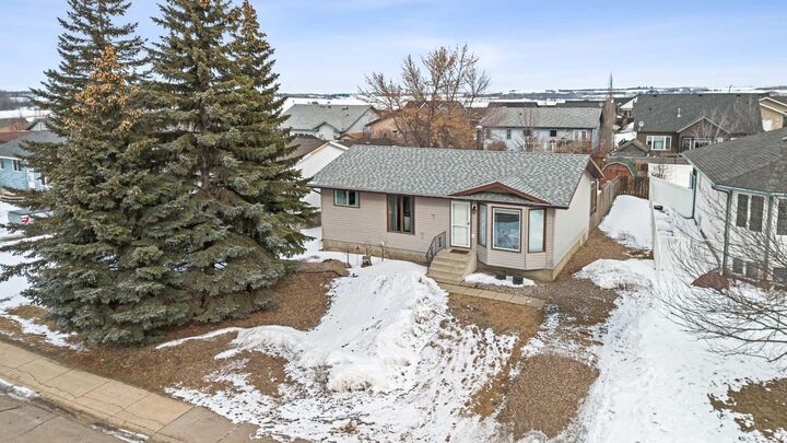 Property Photo:  4812 53 Avenue  AB T0B 2P0 