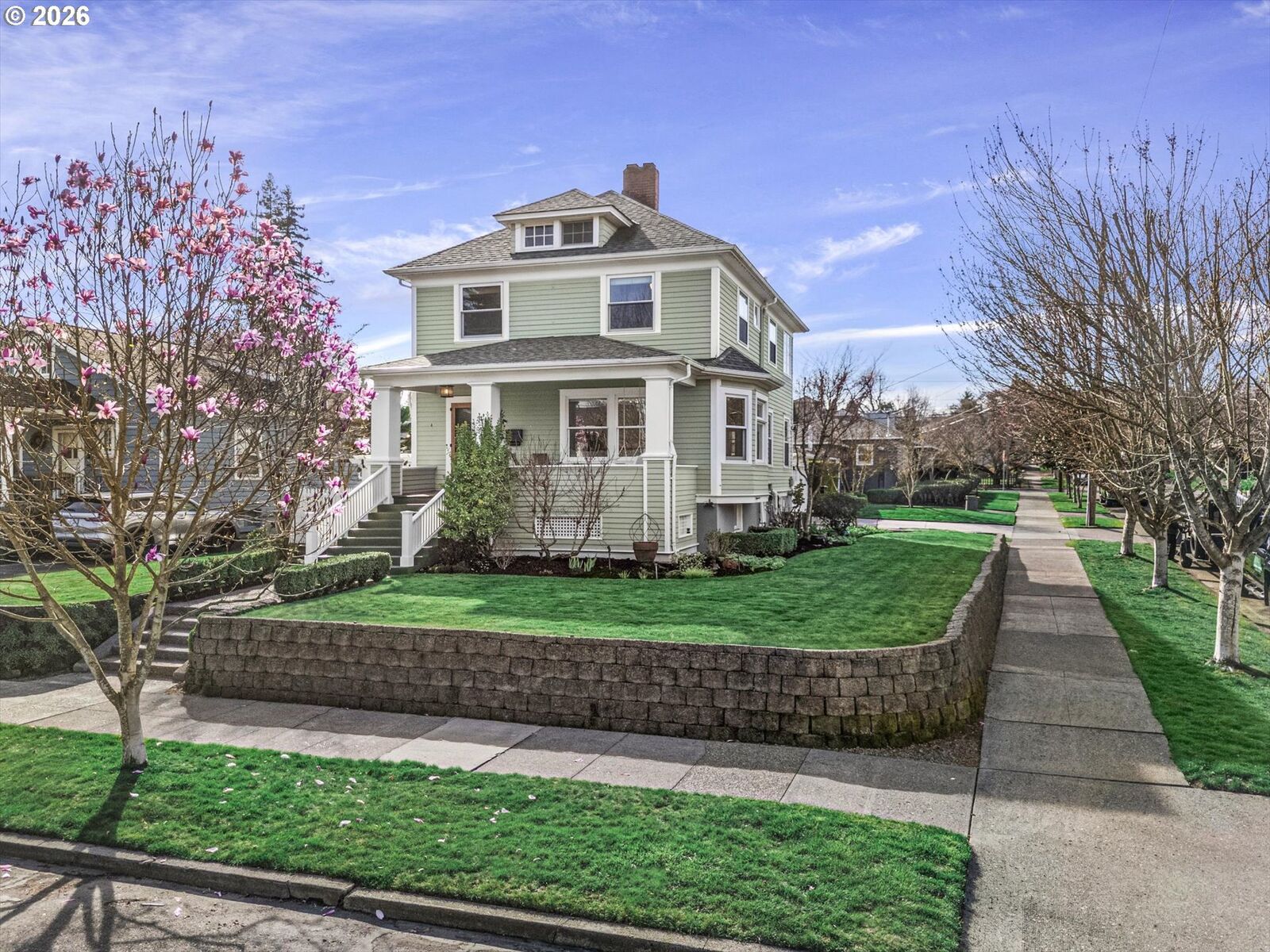 Property Photo:  6005 SE 19th Ave  OR 97202 