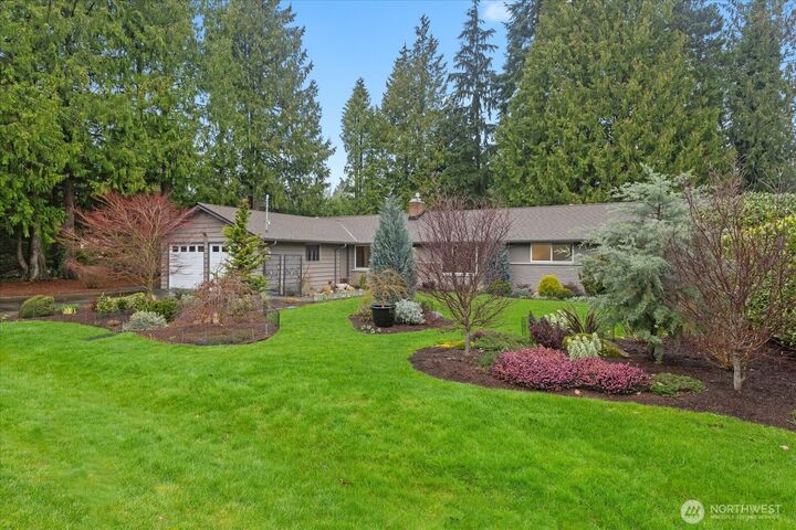 Property Photo:  8125  186th Street SW  WA 98026 