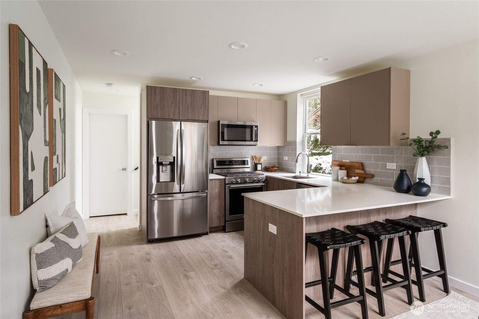 Property Photo: 4155 Delridge Way SW WA 98106