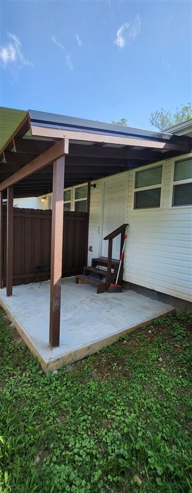 Property Photo:  1004 Lewis Street  KY 42101 