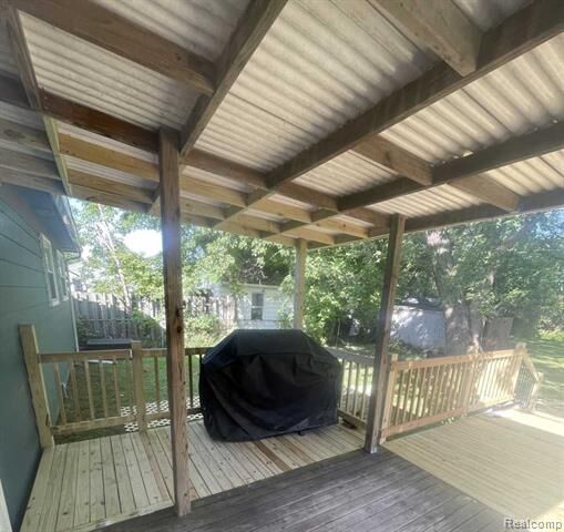 Property Photo:  38176 S Groesbeck Highway  MI 48036 
