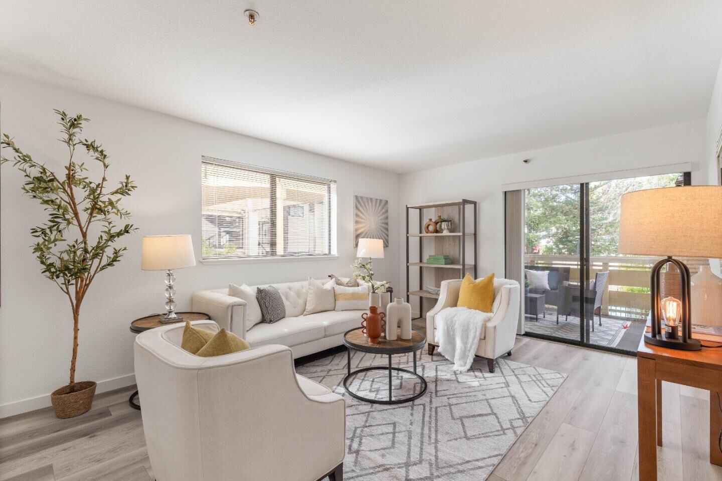 Property Photo:  576 West Parr Avenue 1  CA 95032 