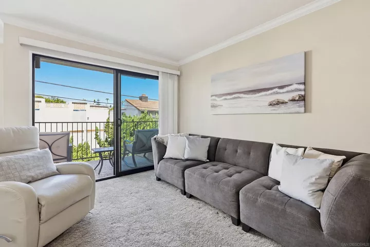 Property Photo:  1235 Parker Place 2H  CA 92109 