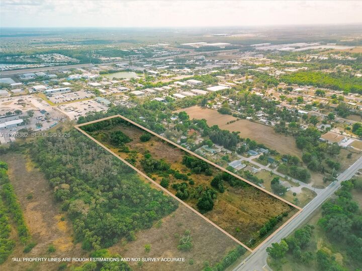 Property Photo:  621 Ortiz Ave  FL 33905 