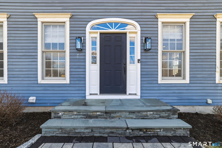 Property Photo:  10 Buckingham Lane  CT 06117 