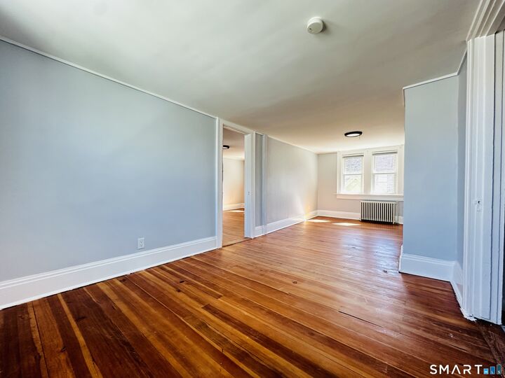 Property Photo:  133 Quaker Lane South 3  CT 06119 