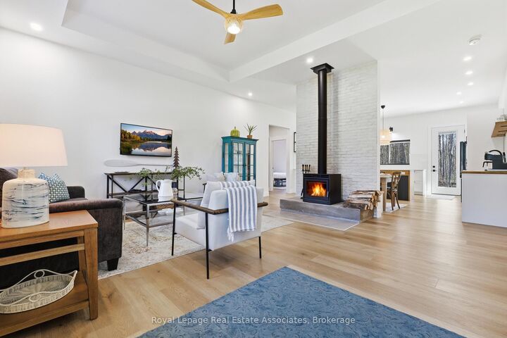 18 Tamarac Road — photo 1