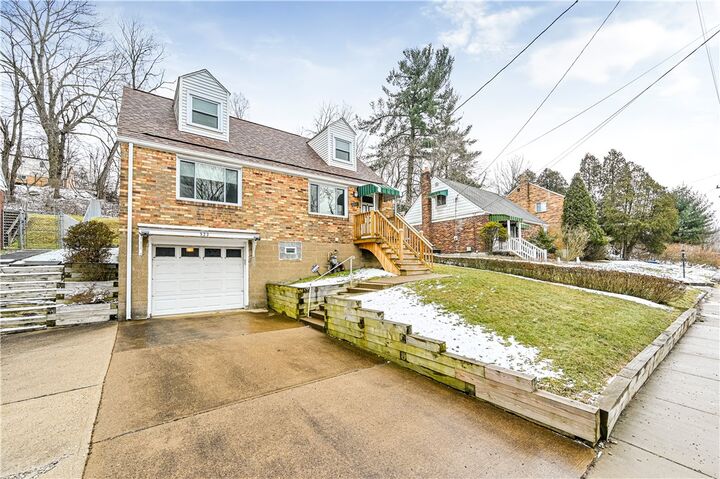 Property Photo:  523 Beulah Rd  PA 15235 