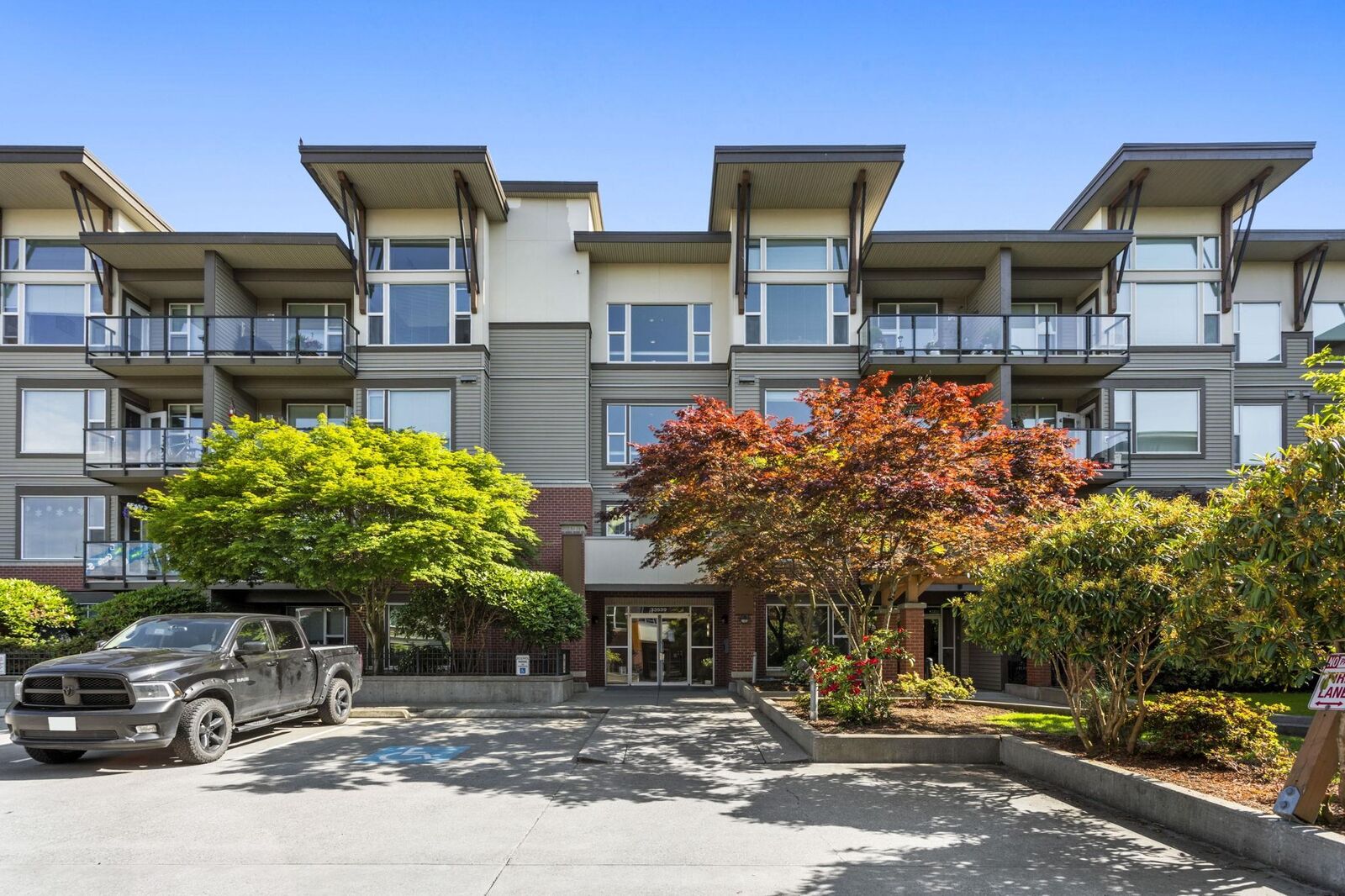 Property Photo: 33539 Holland Avenue 203 BC V2S 0C6
