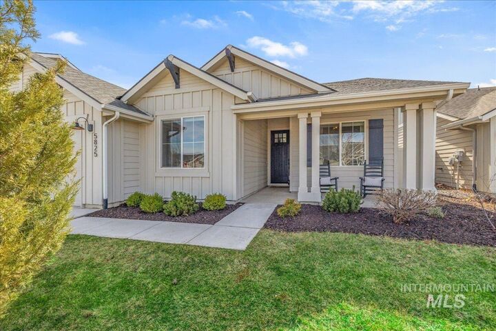 Property Photo: 5825 W Daphne Dr ID 83646