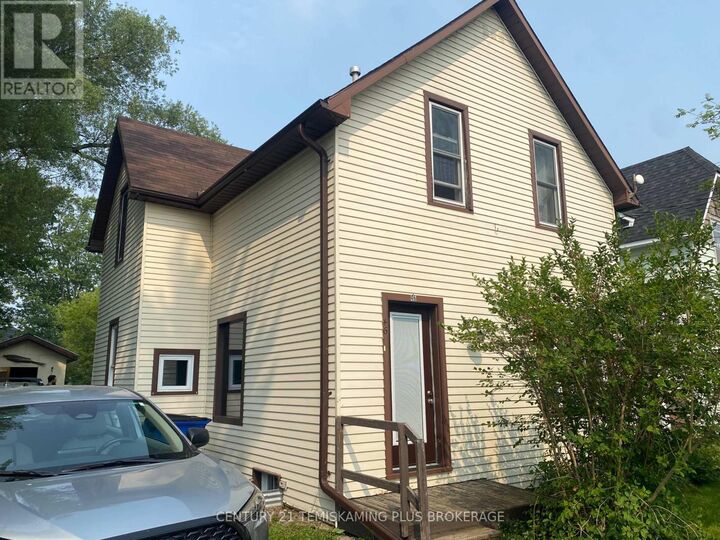 46 Paget Street North — photo 1