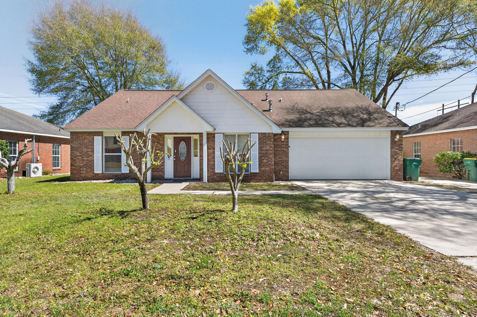 Property Photo: 4571 Top Flight Drive FL 32539