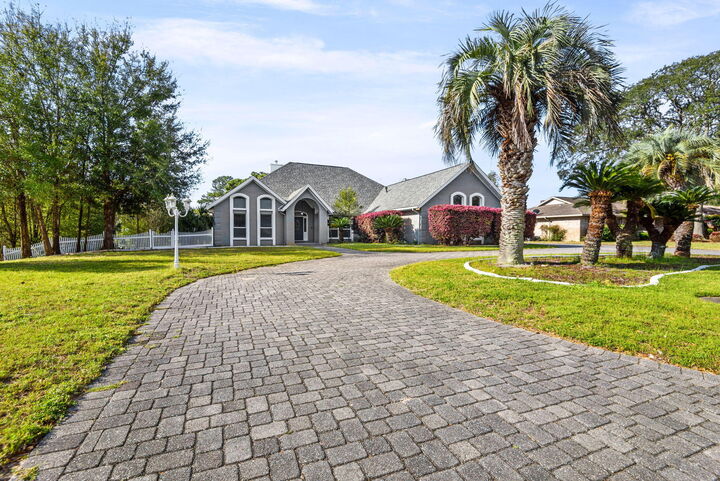 Property Photo:  83 Lake Lorraine Circle  FL 32579 