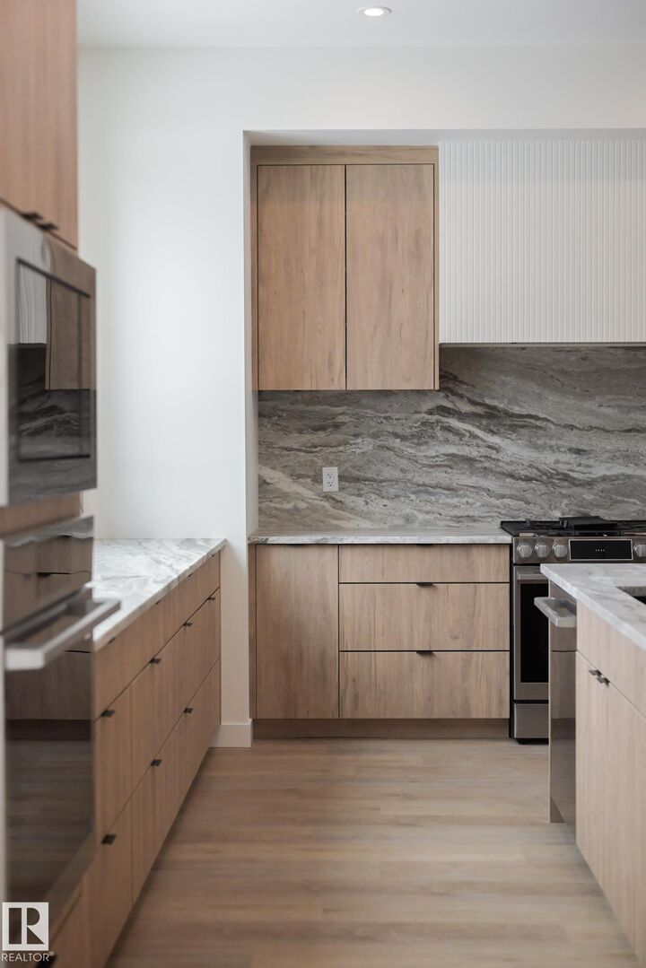 Property Photo: 9140 74 Avenue NW AB T6E 1E1
