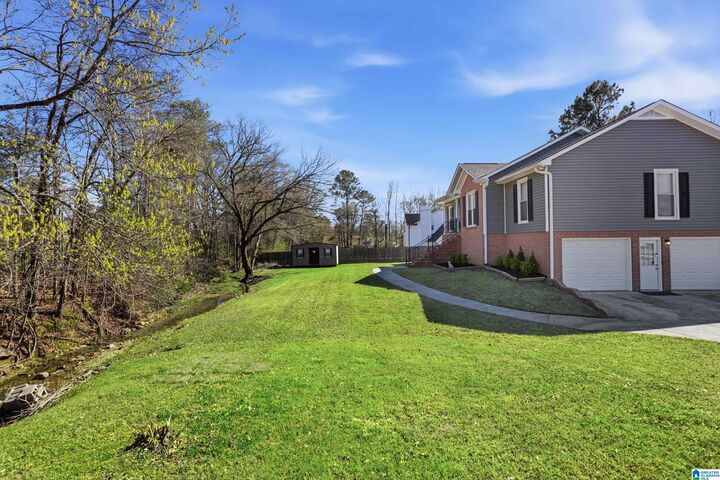 Property Photo:  201 Cloverleaf Circle  AL 35080 