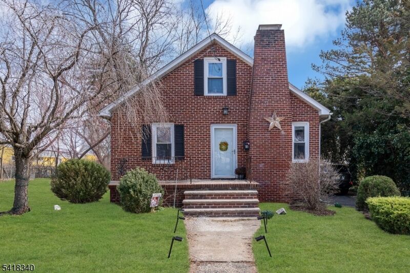 Property Photo:  180 N Gaston Ave  NJ 08876 