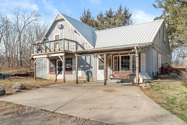 Property Photo:  28609 & 28611 Amarillo Avenue  IA 50146 