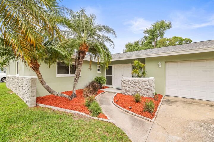 Property Photo:  7955 Bayshore Drive  FL 33776 