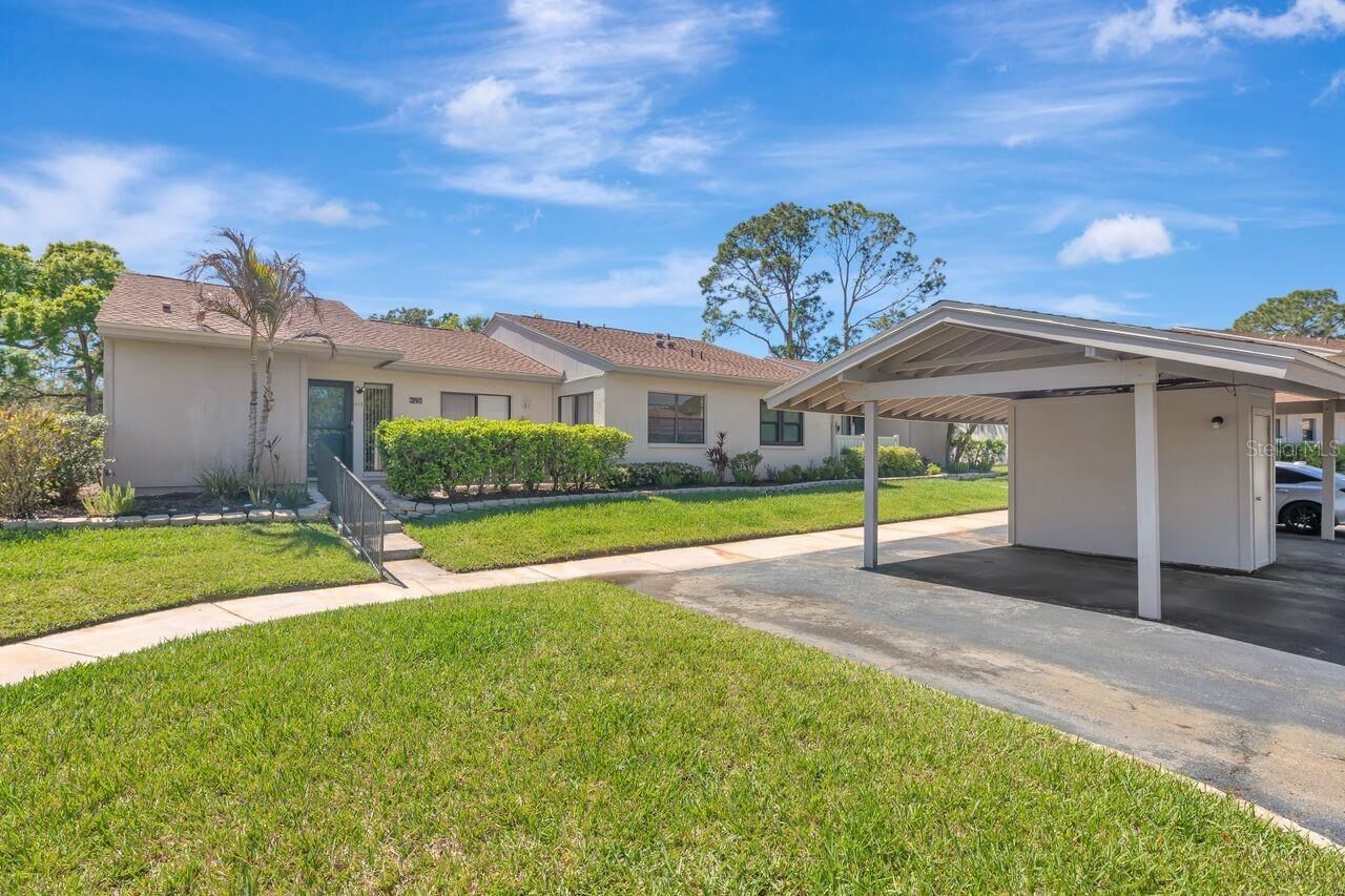Property Photo:  240 Tads Trail  FL 34677 