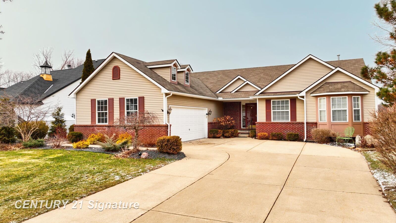 Property Photo:  4190 Neal Court  MI 48451 