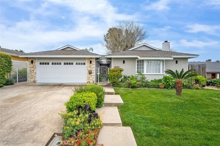 Property Photo:  25142 Armagosa Drive  CA 92677 