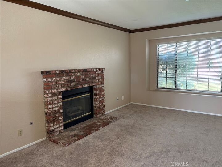 Property Photo:  1828 Louise Avenue  CA 93534 