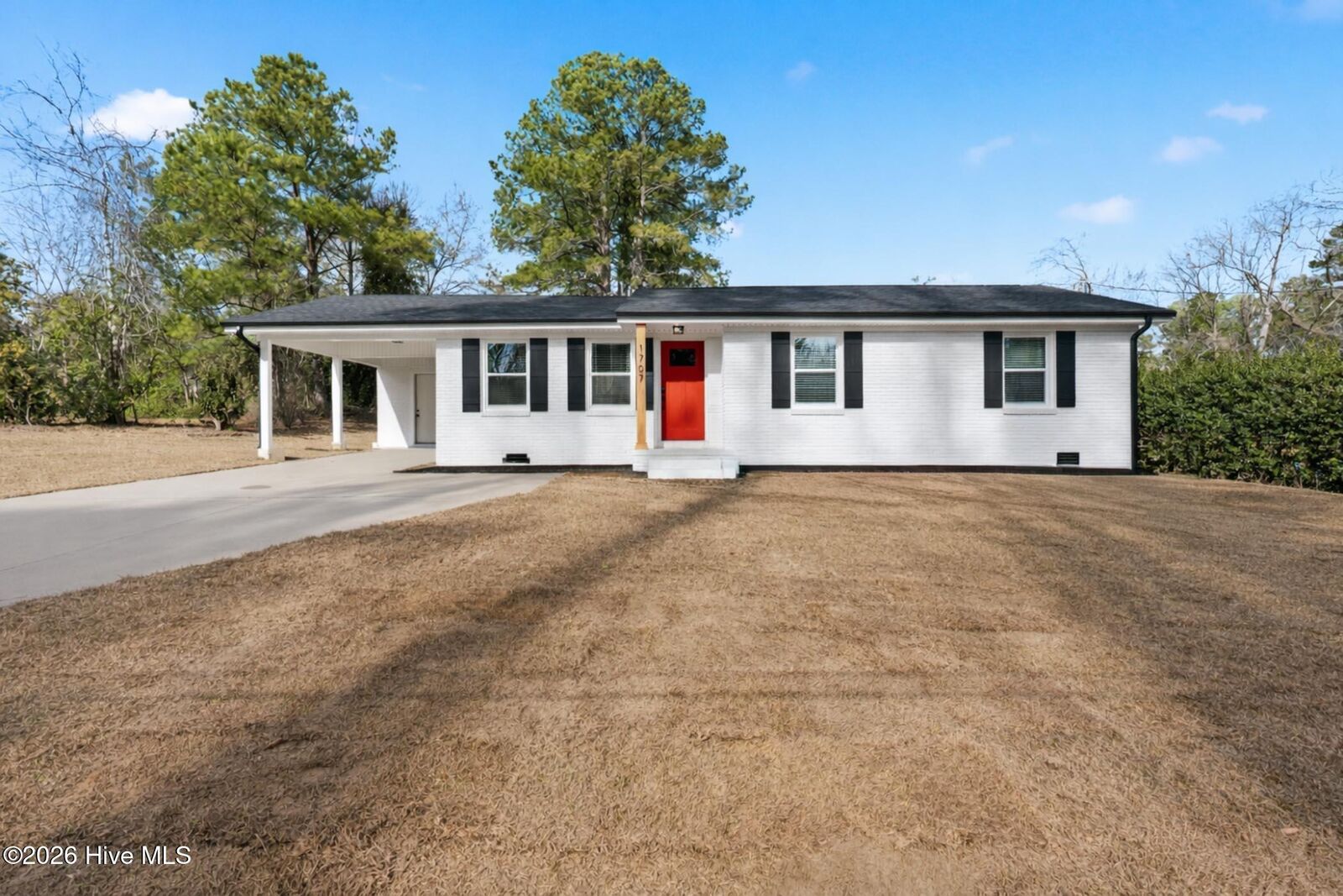 Property Photo:  1707 Pine Street  NC 28379 