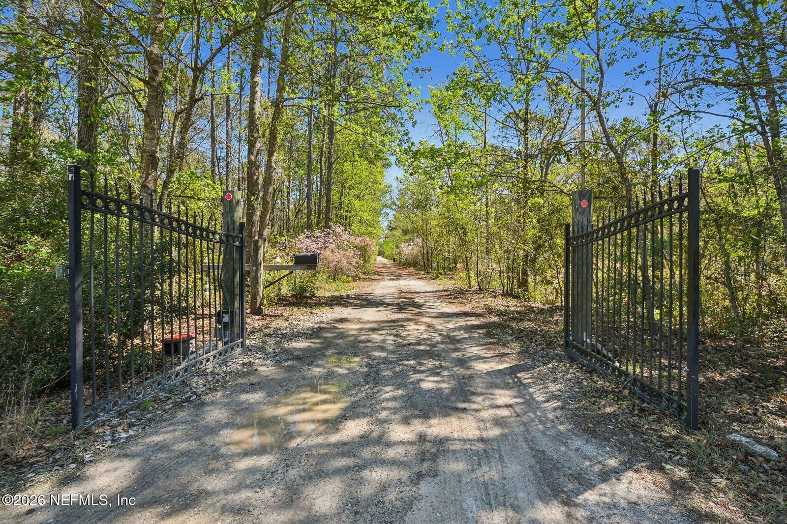 Property Photo:  5012 Laurel Street  FL 32068 