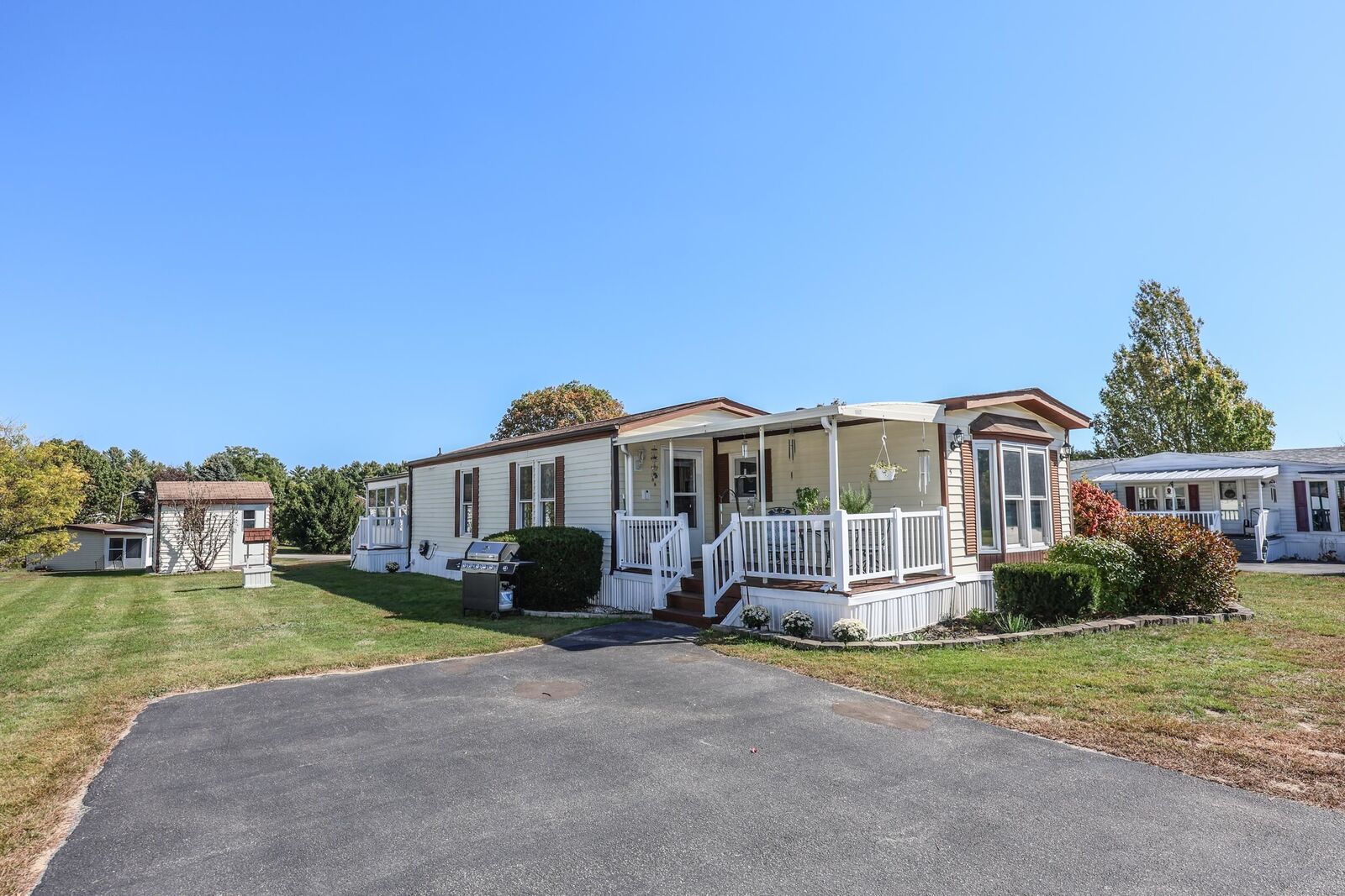 Property Photo:  5 Monadnock Drive  NH 03867 