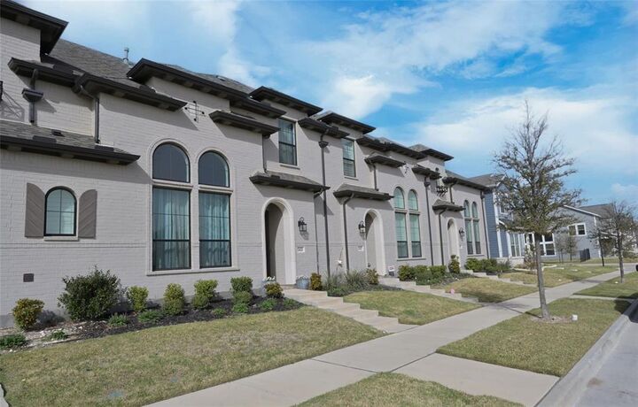 Property Photo:  2421 Longspur Drive  TX 76008 