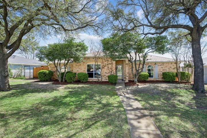 Property Photo:  2716 Landershire Lane  TX 75023 