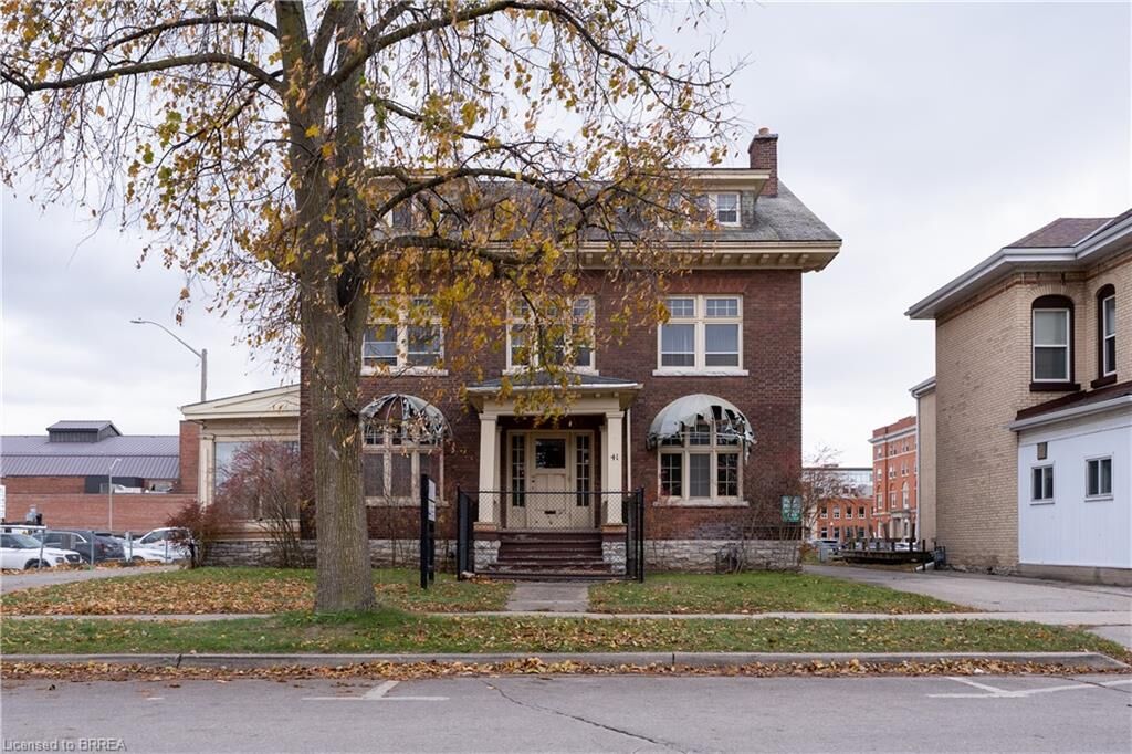 Property Photo: 41 Wellington Street ON N3T 2L7