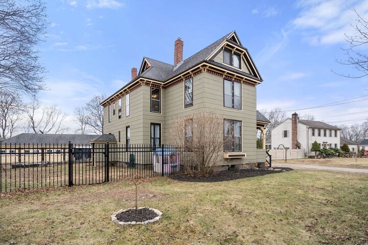 Property Photo:  20 Maple St  MA 01569 