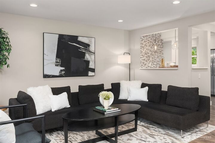 Property Photo:  1816 NE 82nd Street  WA 98115 