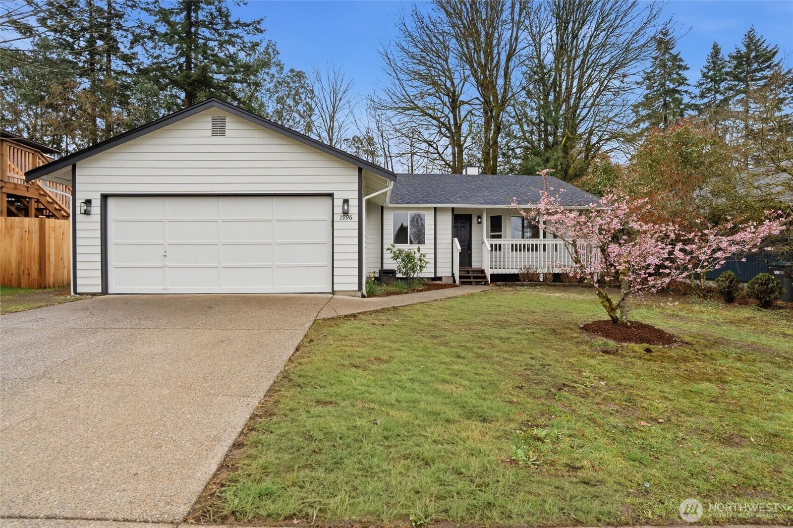 3 bed Port Orchard home for sale: 1996 Snowridge Avenue, Port Orchard ...