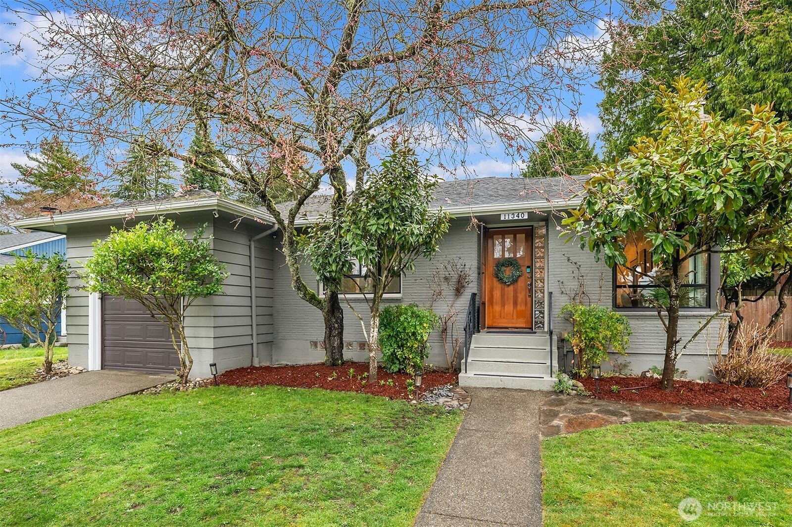 Property Photo:  11340  Alton Avenue NE  WA 98125 