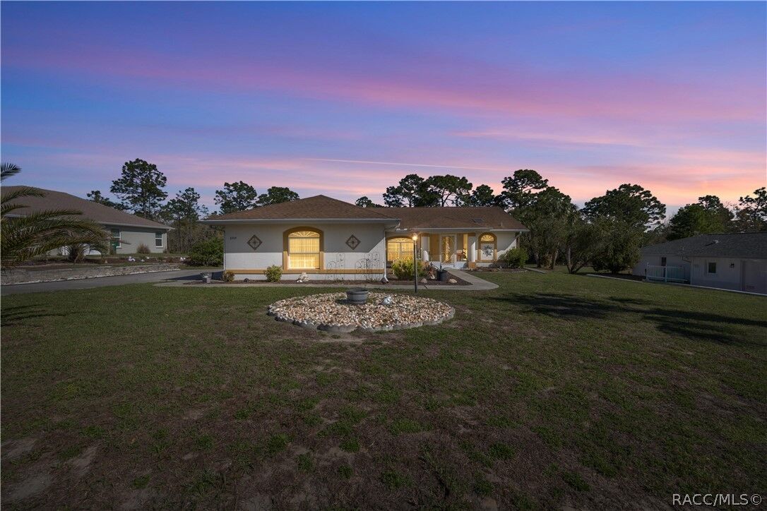 Property Photo: 2245 E Marcia Street FL 34453