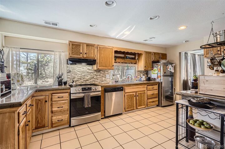 Property Photo:  33 L Road  CO 80403 